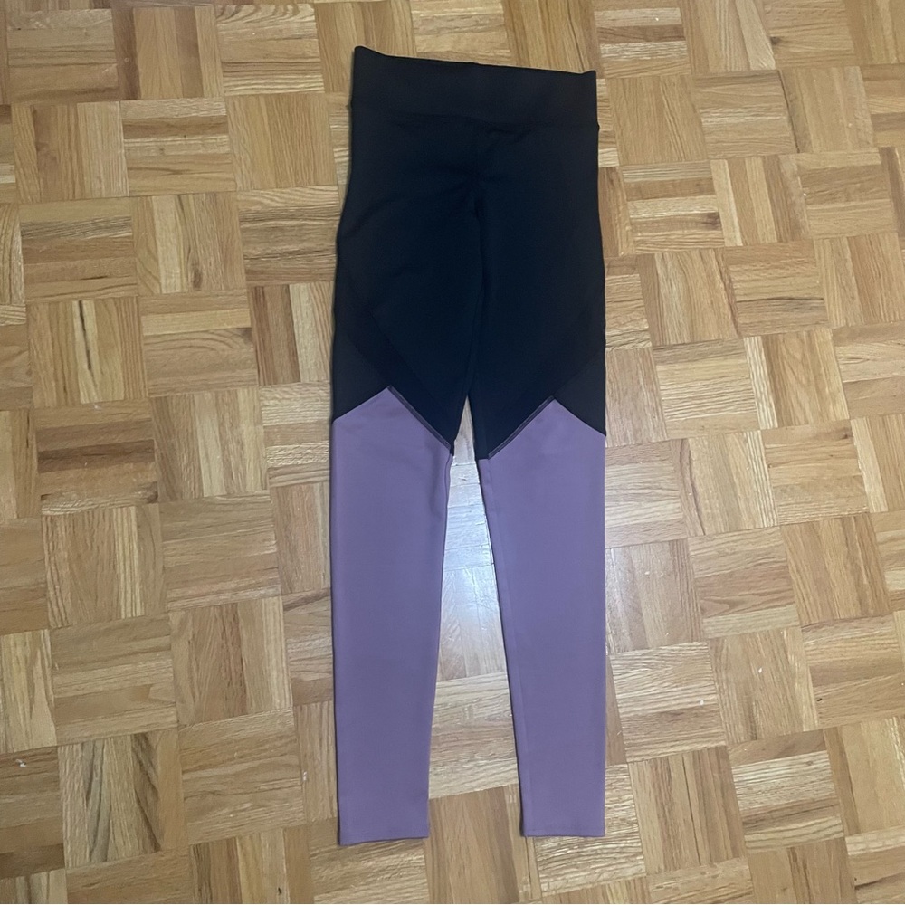 Black and Purple active Leggings with mesh details on thighs